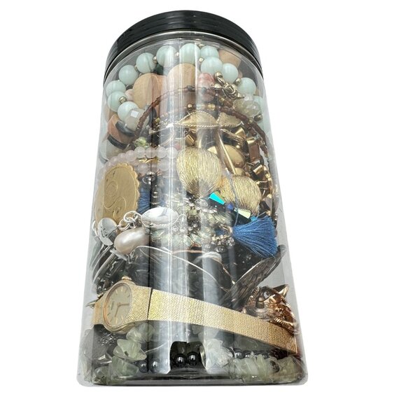 Mystery Jewelry Jar #1035 Wearable Quality Pieces 2lbs Necklace Bracelet Earring - Picture 2 of 4